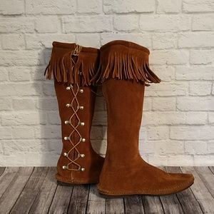 Minnetonka moccasins side lace boots